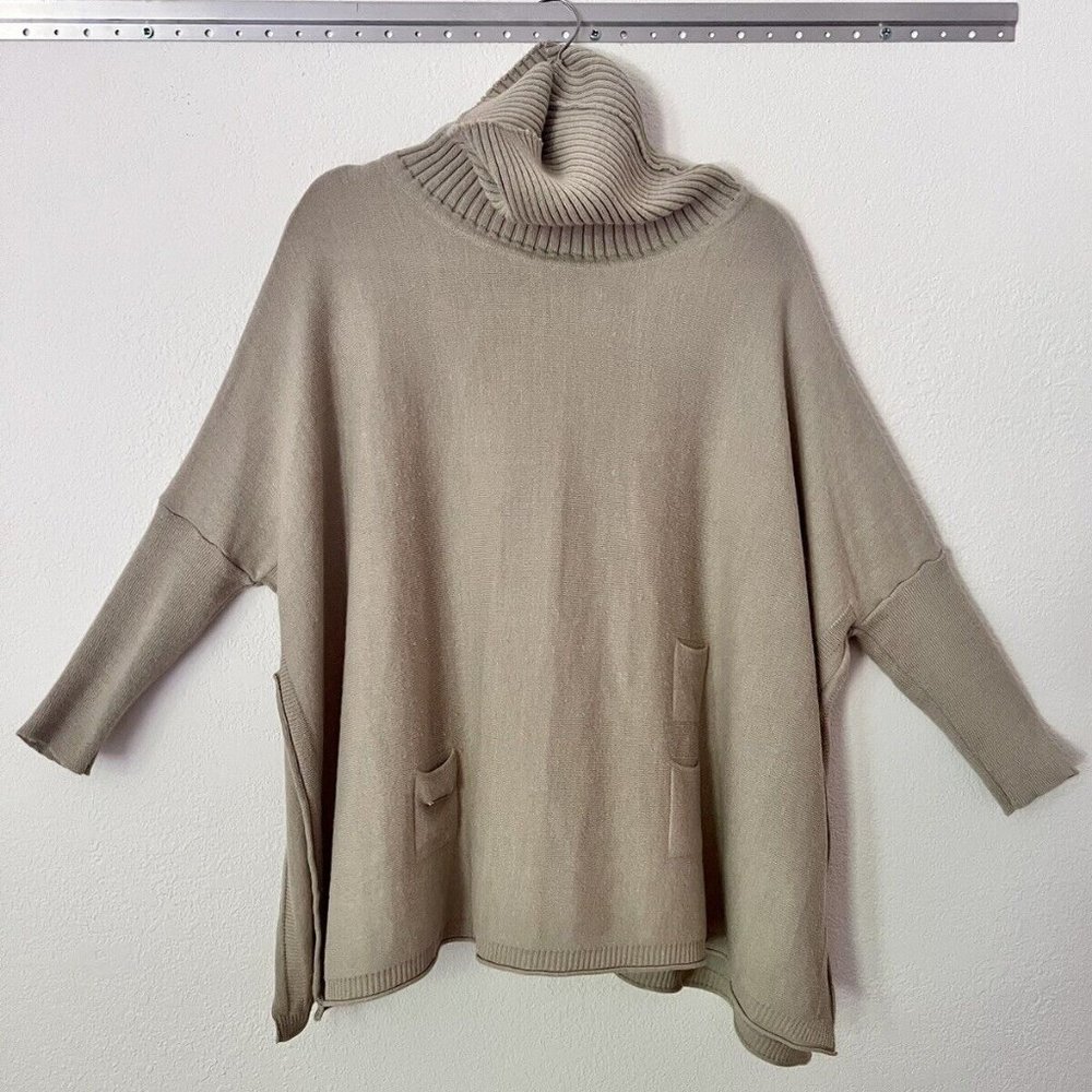 MERSEA TURTLENECK SWEATER - LIGHT KHAKI